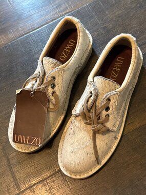 NEW Uwezo Hair on Hide Oxfords Lace-Up Shoes Size 9 NWT